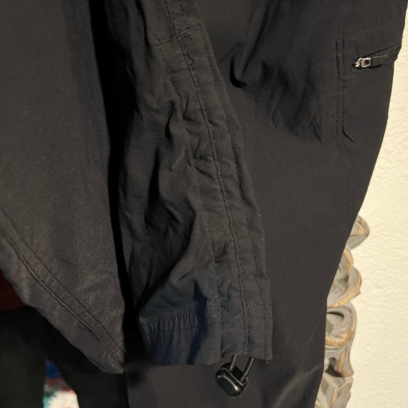 Women’s Black Eddie Bauer First Ascent Button Fly Crop Pants Size 18 Convertible - Picture 2 of 8